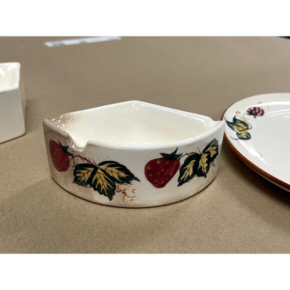 Fred Roberts Co. Strawberry Jelly‎ & Jam condiment set - Picture 8 of 9